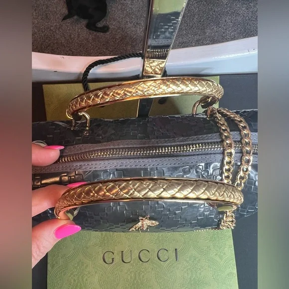 Gucci Beauty Bag - Picture 11 of 11